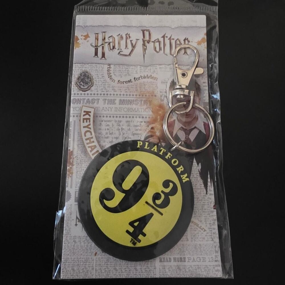 Harry Potter Platform 9 3/4 rubber keychain